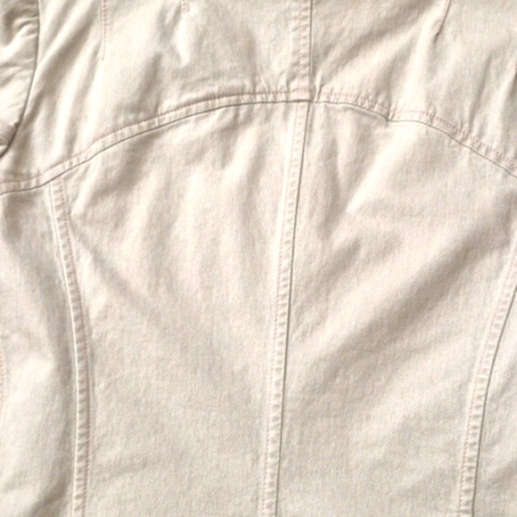 CHANEL COAT - Picture 6 of 7